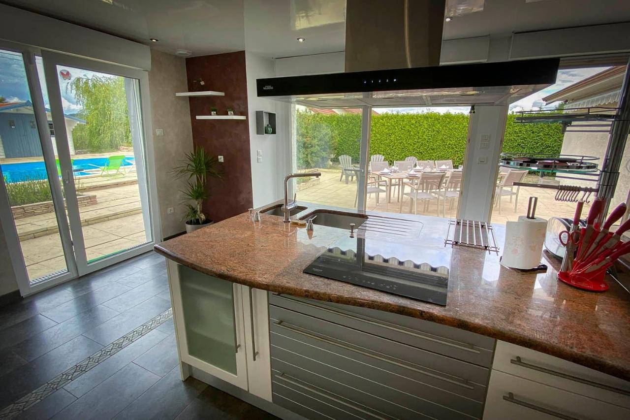 Villa 200m2 avec PISCINE chauffée&SPA&sauna&kota-grill Laval-sur-Vologne Exterior foto